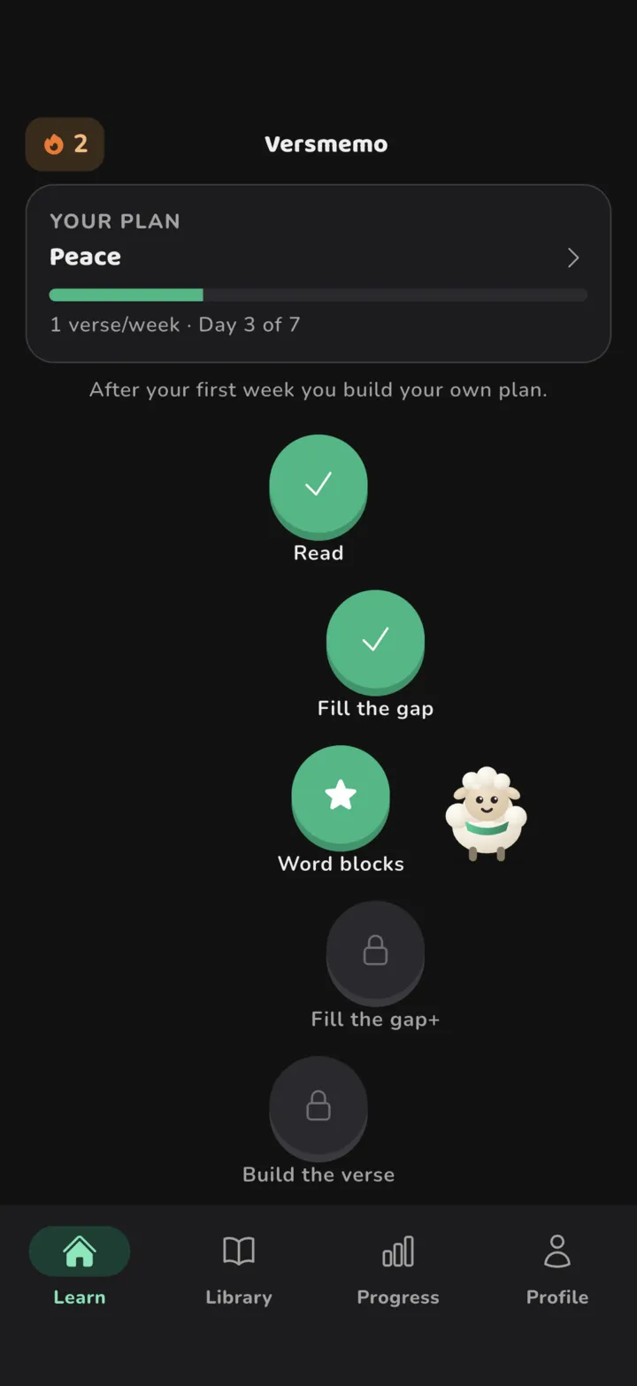Versmemo learning path with the steps Read, Fill the gap and Word blocks, next to Wolli the sheep